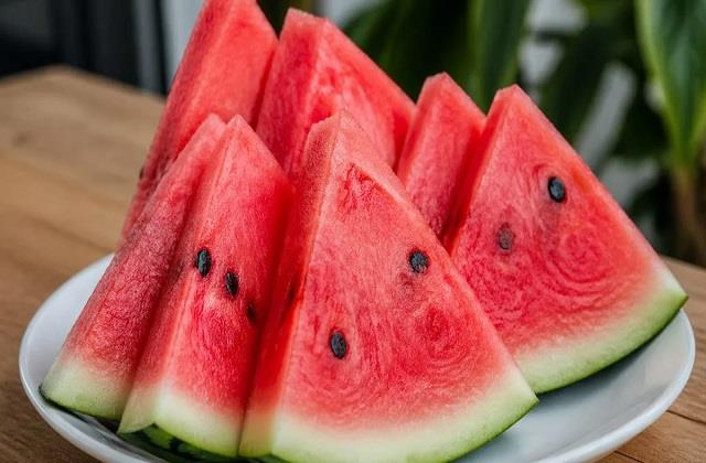 क्या तरबूज खाना किडनी के लिए हो सकता है नुकसानदायक? जानिए