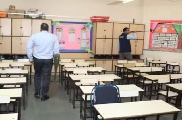 खतरे में  चंडीगढ़ के कई स्कूल,  बम से उड़ाने की धमकी मिलते ही बच्चों को भेजा गया घर