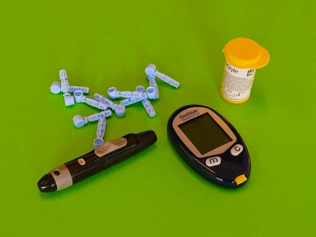 Diabetes के मरीज भूलकर भी न करें ये गलतियां, वरना किडनी हो जाएंगी फेल