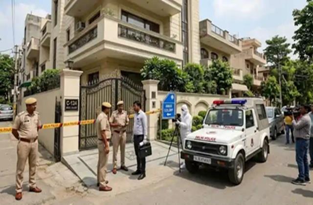 घर के नौकर ने  IRS अधिकारी की बेटी का किया मर्डर, दुष्कर्म के बाद चार्जिंग केबल से घोंटा गला