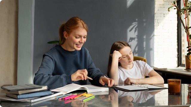 रिजल्ट के Stress में बच्चे का आत्मविश्वास न टूटे, पैरेंट्स आज ही पढ़ लें ये जरूरी सलाह