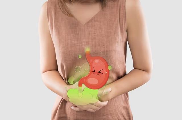 गर्मी में पेट की समस्याओं से परेशान? जानिए कैसे करें बचाव