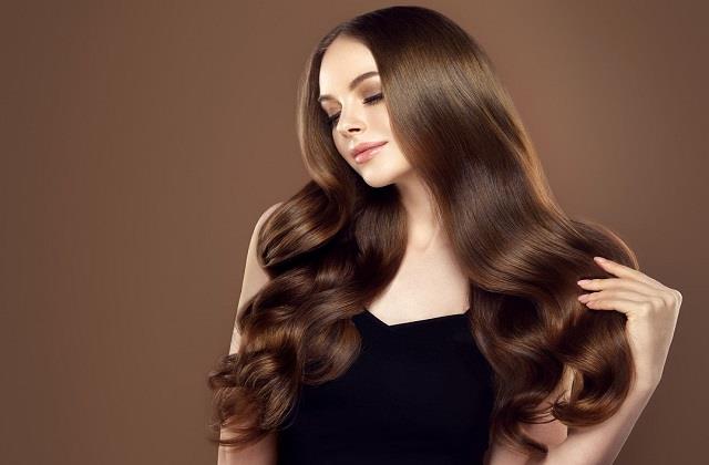 फ्रिजी हेयर की समस्या खत्म करेंगे अंडे के ये 3 आसान हेयर मास्क