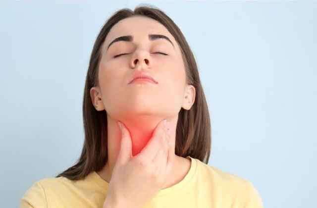 थायराइड में सिर्फ वजन ही नहीं बढ़ता, शरीर में होती हैं ये 7 बड़ी परेशानियां