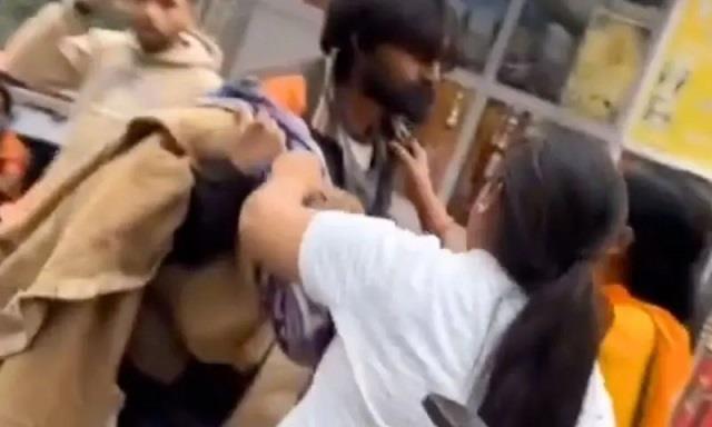 वैष्णो देवी में ‘चमत्कार’! 5 साल बाद लापता बेटे से मां-बहन का मिलन, भीख मांगते मिला युवक