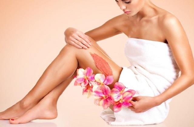 घर पर करें बॉडी पॉलिशिंग, बचाएं हजारों रुपये, अपनाएं ये आसान तरीके