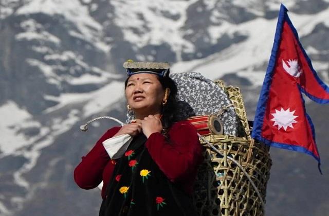 ‘पर्वतीय रानी’ Lhakpa Sherpa ने रचा इतिहास, 11वीं बार फतह किया माउंट एवरेस्ट