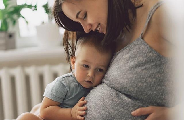 Second Baby की कर रहे हो प्लानिंग? तो पहले बड़े बच्चे को करें इसके लिए तैयार