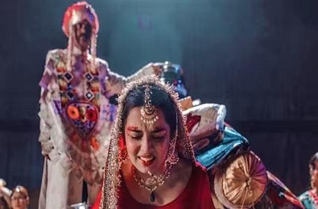 मां- बाप के लिए सीख - जहां बहू से ज्यादा दहेज से हो प्यार वहां कभी ना दो अपनी बेटी