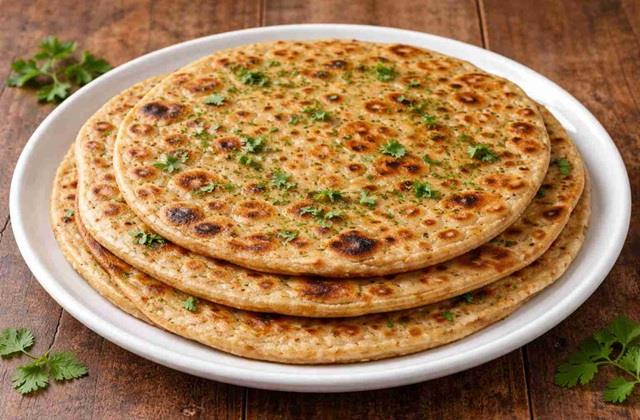 गर्मियों का देसी सुपरफूड है सत्तू, बनाएं इसका टेस्टी और हेल्दी पराठा