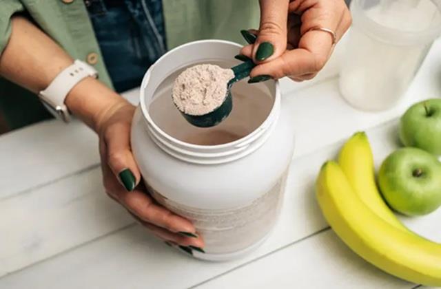 कहां से लाएं इतना whey ?दुनिया भर में अचानक से बढ़ गई High-Protein Products की मांग