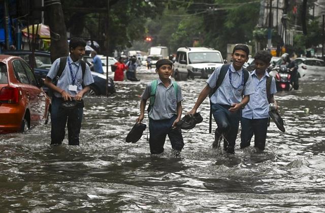 कहीं चलेगी आंधी तो कहीं बरसेंगे बादल, मौसम को लेकर 5 दिन का अलर्ट जारी
