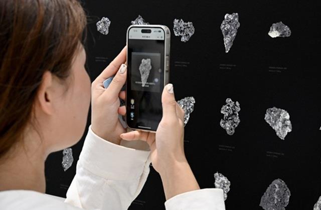 क्या आपको अपने Smartphones  से भी हो सकता है कैंसर? जानिए इसके खतरे और बचाव के तरीके