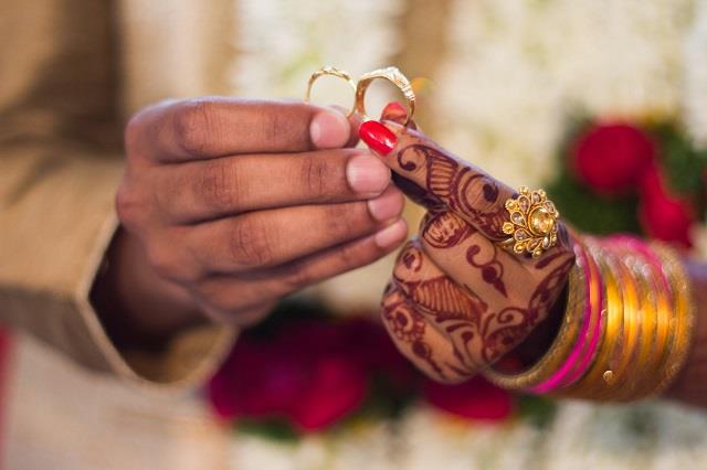 30 की उम्र होने वाली है और अभी तक नहीं हुई शादी? इन मंत्रों के जाप से जल्द गूंजेगी शहनाई