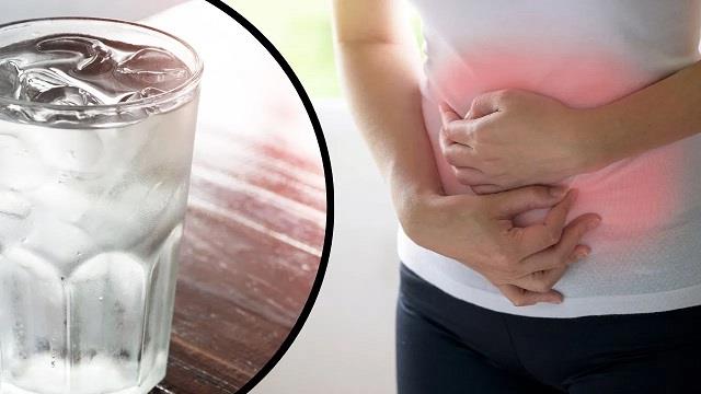 ठंडा पानी पीने से सिकुड़ जाती हैं आंतें! जानिए डॉक्टर की राय