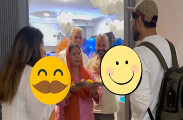 जन्म के 6 दिन बाद घर आए  संभावना के जुड़वा बच्चे,  दादी ने उतारी पोता- पोती की आरती