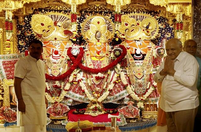 अहमदाबाद में 149वीं जगन्नाथ रथ यात्रा शुरू, सोने के झाड़ू से हुई रास्ते की सफाई