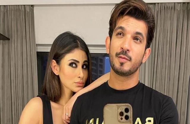 एक साथ दिखे Mouni Roy और Arjun Bijlani, डेटिंग रूमर्स पर एक्टर का आया जवाब