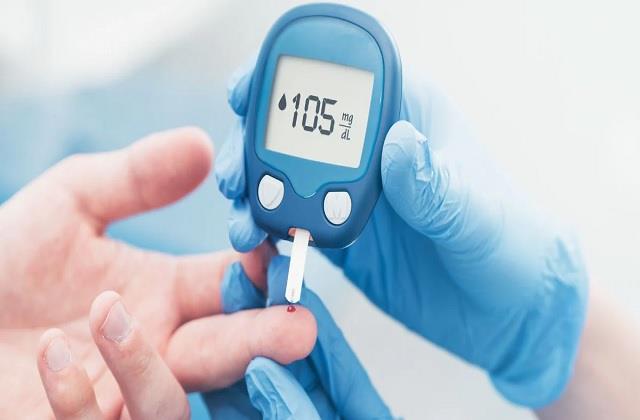 खाना खाने के बाद करें ये 3 आसान काम, Blood Sugar स्पाइक रहेगा कंट्रोल