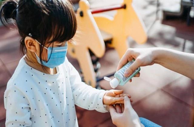 दो साल का मासूम को हुआ काेरोना, बच्चों को वायरस से बचाने के लिए Parents के लिए Tips