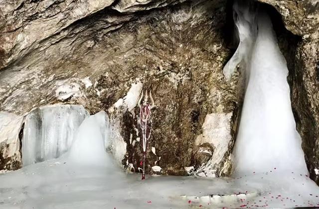 Amarnath Yatra का रहस्य: 90% पिघल  गया बाबा बर्फानी का शिवलिंग , जानिए कौन है इसका जिम्मेदार ?