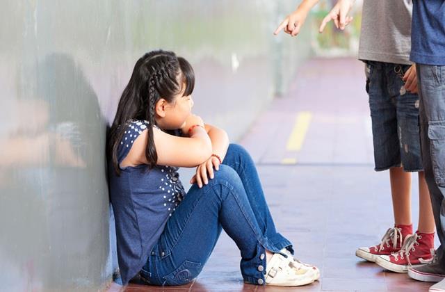 Rejection मिलने पर टूट जाता है आपका बच्चा? उसे  सिखाएं हर Situation को  हैंडल करना का तरीका