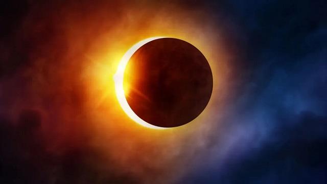 Surya Grahan 2026: आज लगेगा साल का आखिरी सूर्य ग्रहण, जानें समय, सूतक काल से लेकर सबकुछ