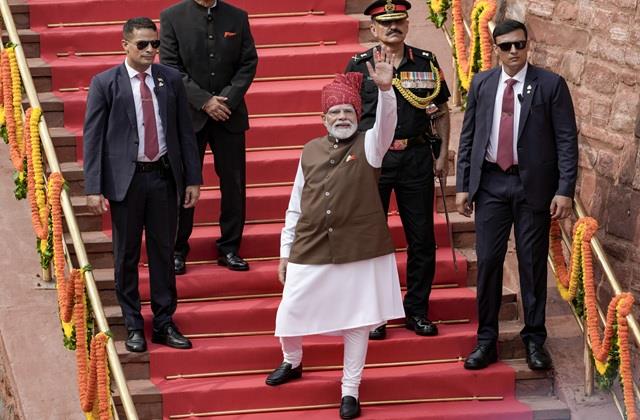 स्वतंत्रता दिवस के भाषण में पीएम मोदी ने 40 बार दोहराया 'मेरे प्यारे देशवासियो'