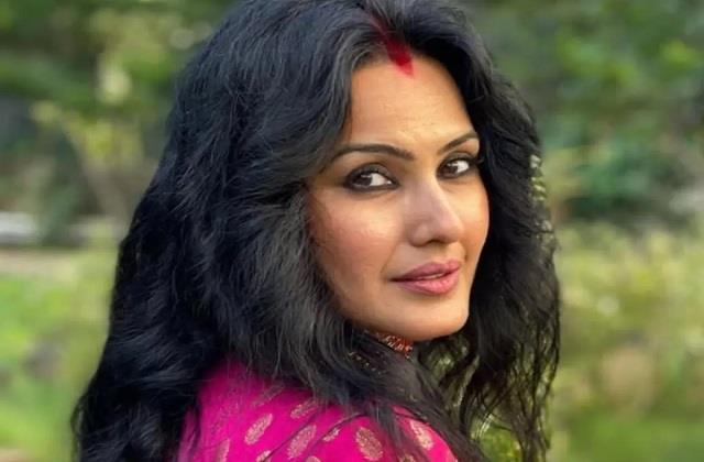 घर पर मार खाती थी और बाहर अवॉर्ड लेती थी’, Actress ने बयां किया पहली शादी का दर्द