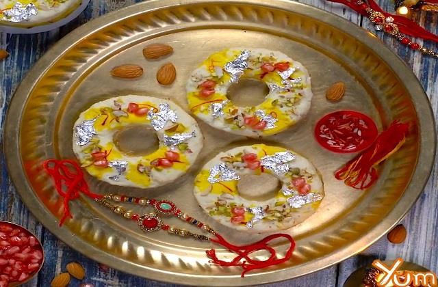 इस रक्षाबंधन पर बनाएं स्वादिष्ट Pineapple Sandesh !