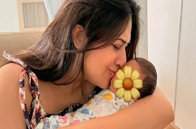 Breastfeeding के दौरान नई मांएं न करें ये गलतियां, Divyanka Tripathi ने बताया अपना अनुभव