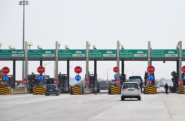 ना रोकेगा कोई गाड़ी, ना काटने पड़ेंगे पास के लिए चक्कर... Toll Plaza के पास रहने वालों का सफर होगा अब बेहद आसान
