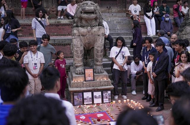 नेपाल में तबाही के 13 दिन होने पर पूरे देश में राष्ट्रीय शोक, पीएम ने बुजुर्गों से कहा- खुद को अकेला मत समझना