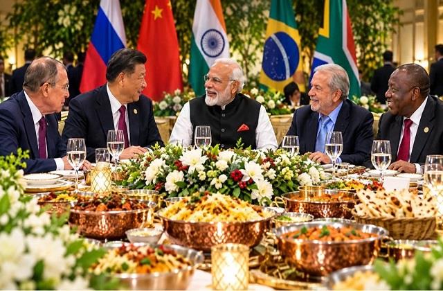 PM का खास BRICS डिनर, विदेशी मेहमानों के लिए परोसा गया 100% शाकाहारी व्यंजन