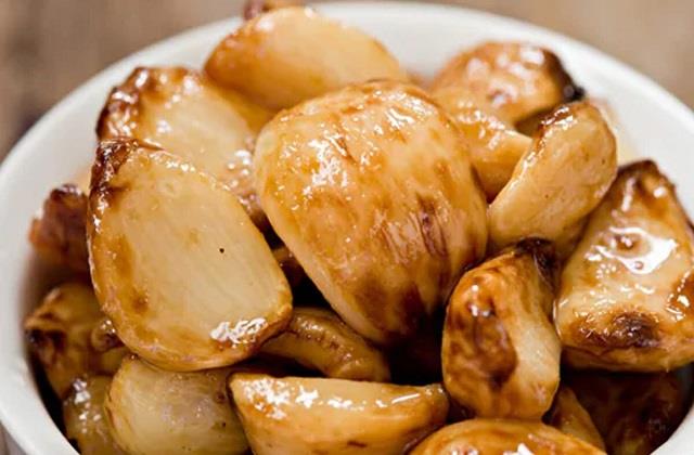 लहसुन को घी में भूनकर खाने के फायदे, Cholesterol से लेकर Immunity तक मिलेगा फायदा