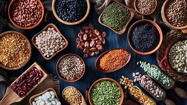 Dal Soaking Tips: मूंग से उड़द तक, किस दाल को कितनी देर भिगोना सही? जानिए तरीका