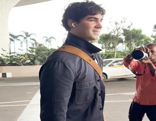 अक्षय कुमार के बेटे के Killer Look से Impress हुए फैंस, बोले- इसे फिल्मों में आना चाहिए