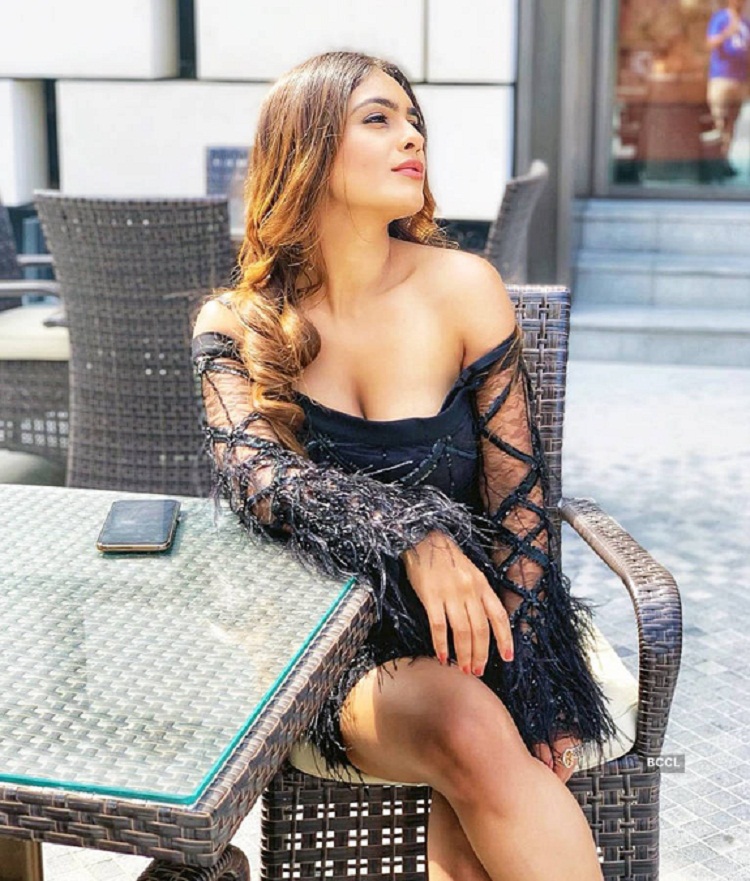 Bollywood Tadka, Neha Malik