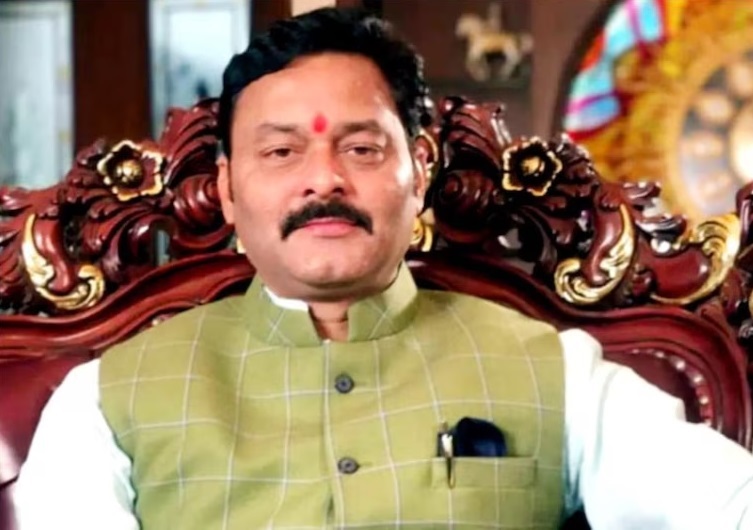 PunjabKesari, Katni Hawala Scandal, Gaurav Tiwari IPS, Sanjay Pathak Controversy, Madhya Pradesh Corruption, Katni News, Political Pressure India, Hawala Case India, MP Police News, Gaurav Tiwari Transfer, Sanjay Pathak News, Katni SP Case
