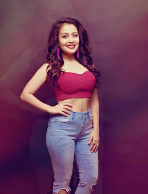 Bollywood Tadka, neha kakkar image, neha kakkar photo, neha kakkar pic, नेहा कक्कर इमेज, नेहा कक्कर फोटो 