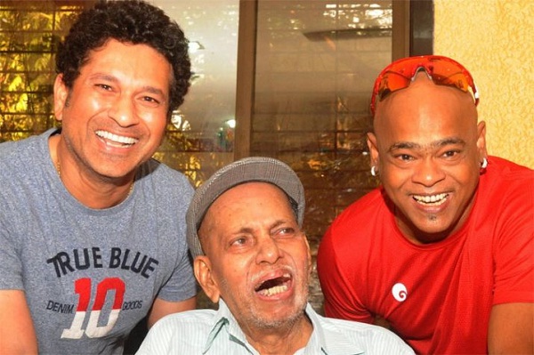 sachin-tendulkar-coach-ramakant-achrekar-died