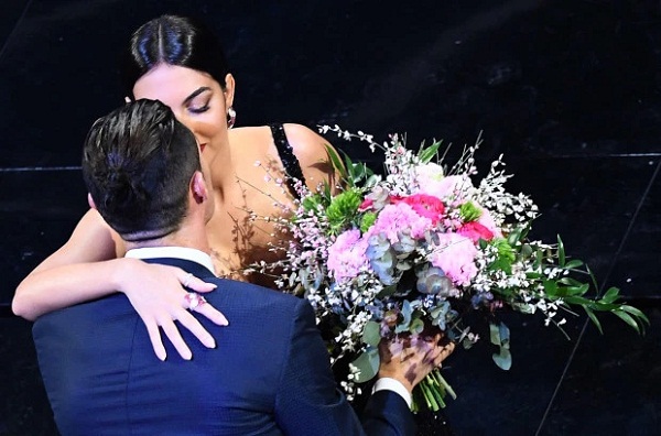 Ronaldo's girlfriend Georgina Rodriguez performance in music award