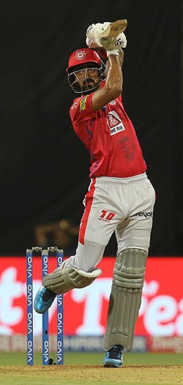 IPL 2019 : KL Rahul soaring flick six on Alzari bowling