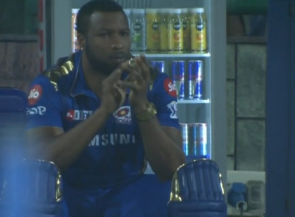 Hardik pandya hit helicopter shot again, Pollard's give applause