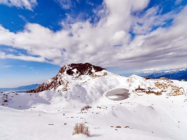 PunjabKesari, Parashar Lake Image