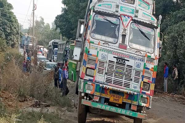 PunjabKesari, Traffic Jam Image